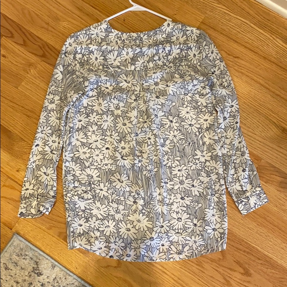 Banana Republic blouse - Picture 2 of 4